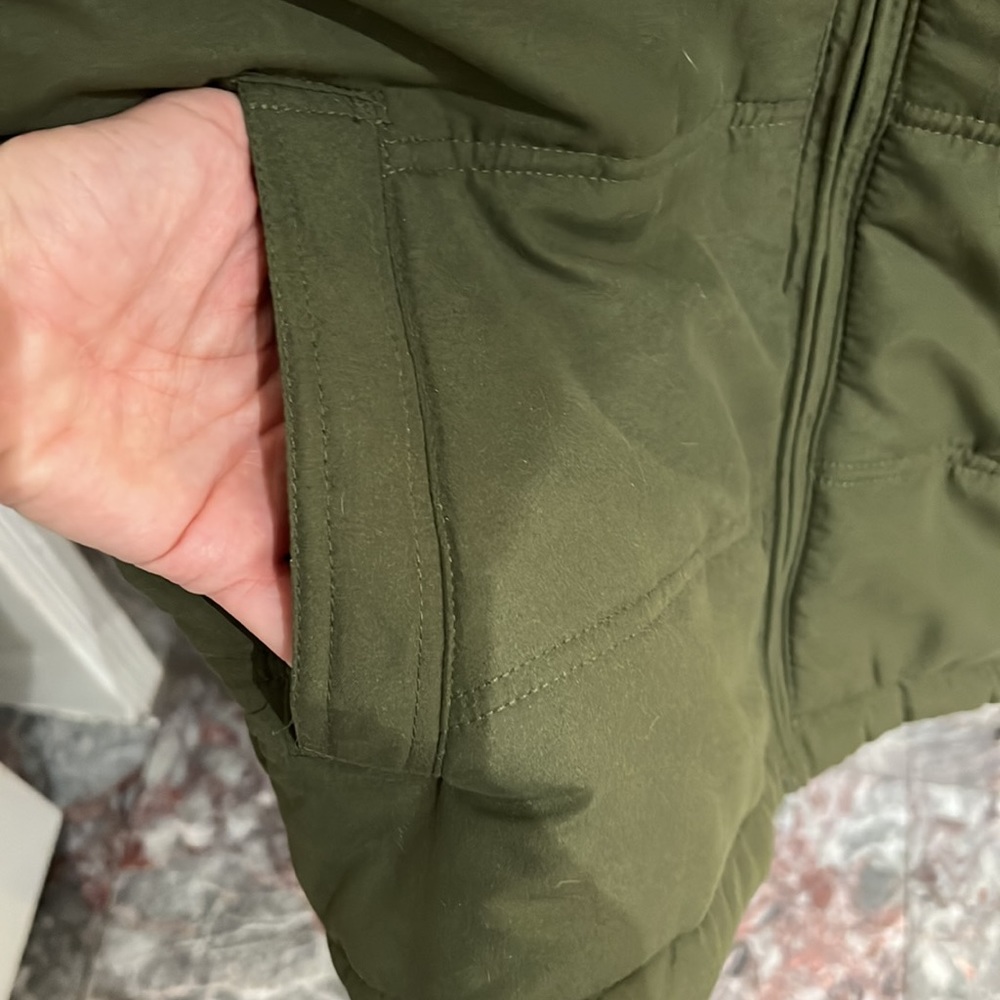 New with tags green weatherproof vest - Picture 5 of 5